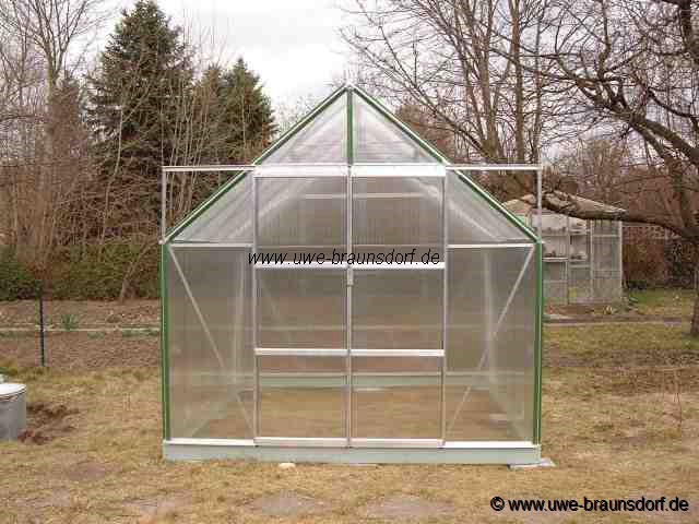 Gewächshaus aufbauen
