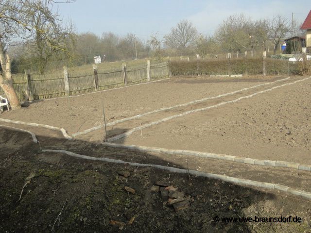 Anlegen Wege und Beete